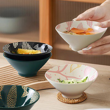 Nauji japoniški Ramen dubenys